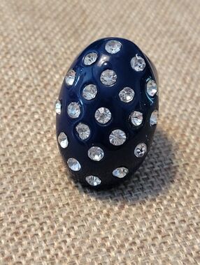 Vintage Women's Navy Oval Crystal-Studded Ring Size 7